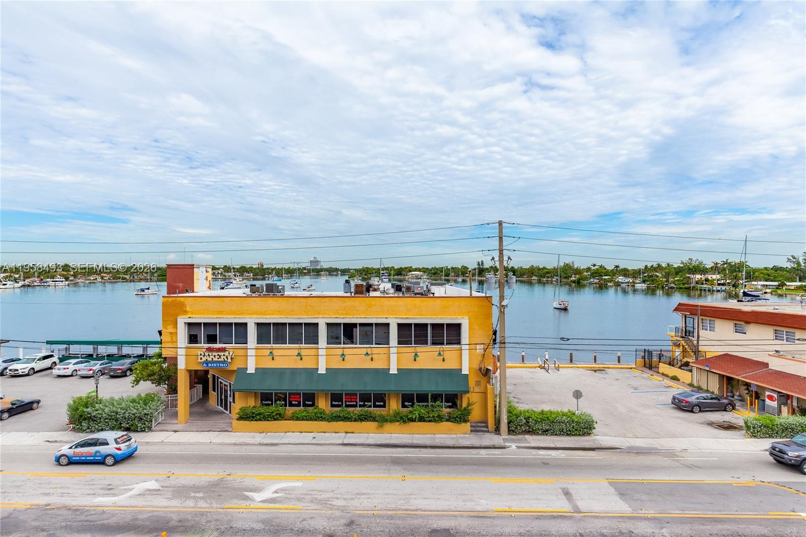 Costa Hollywood Condo - Residential