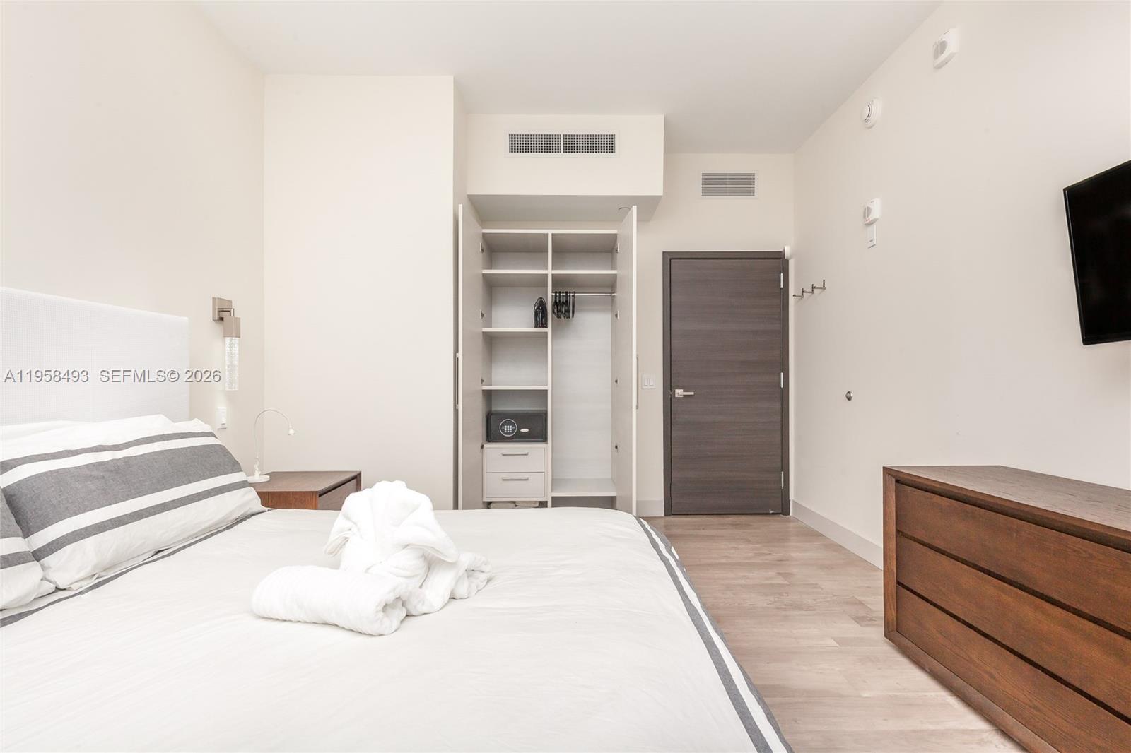 Costa Hollywood Condo - Residential