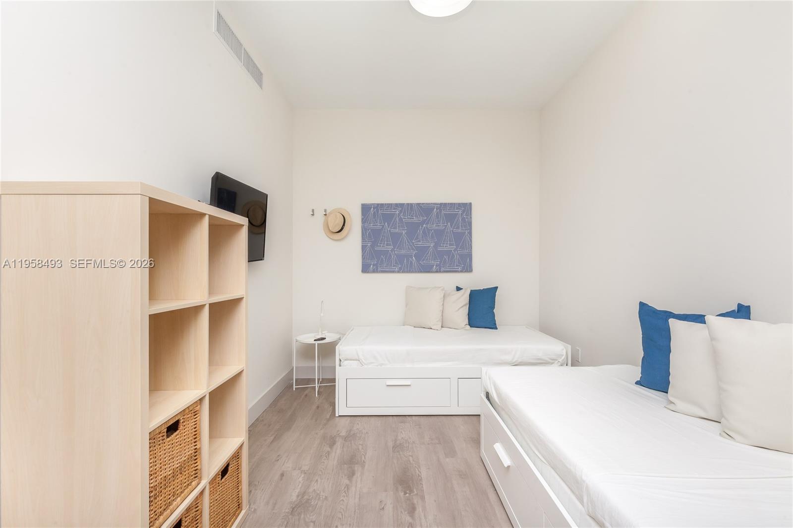 Costa Hollywood Condo - Residential