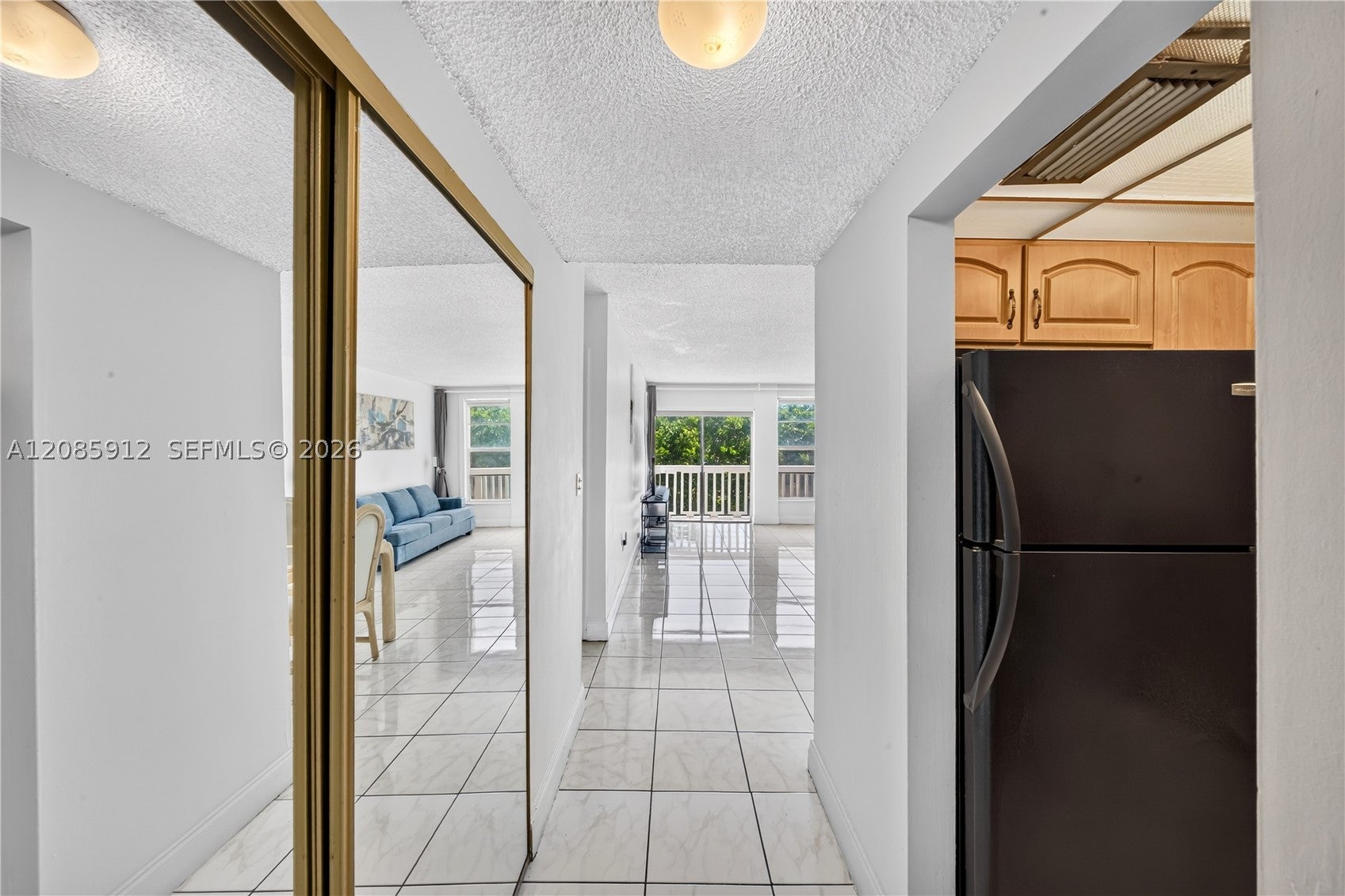 1801 NE 140th St 108, North Miami, FL, 33181/$155,000 1 1801 NE 140th St 108