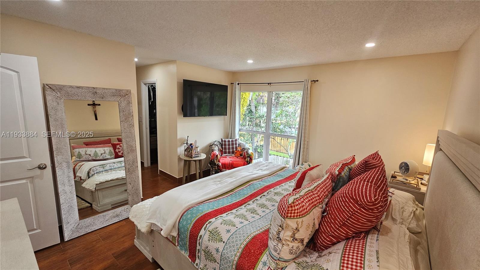 HOLLYWOOD GARDENS CONDOMI - Residential