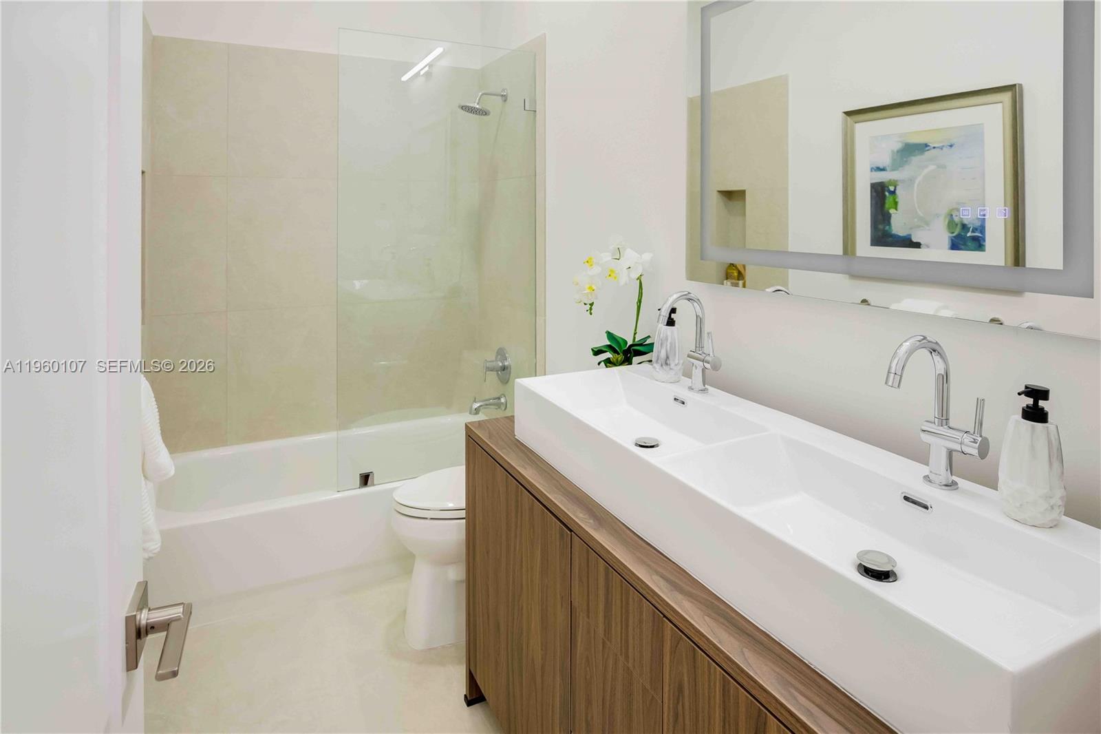 EMERALD COURTS OPAL CREEK - Residential