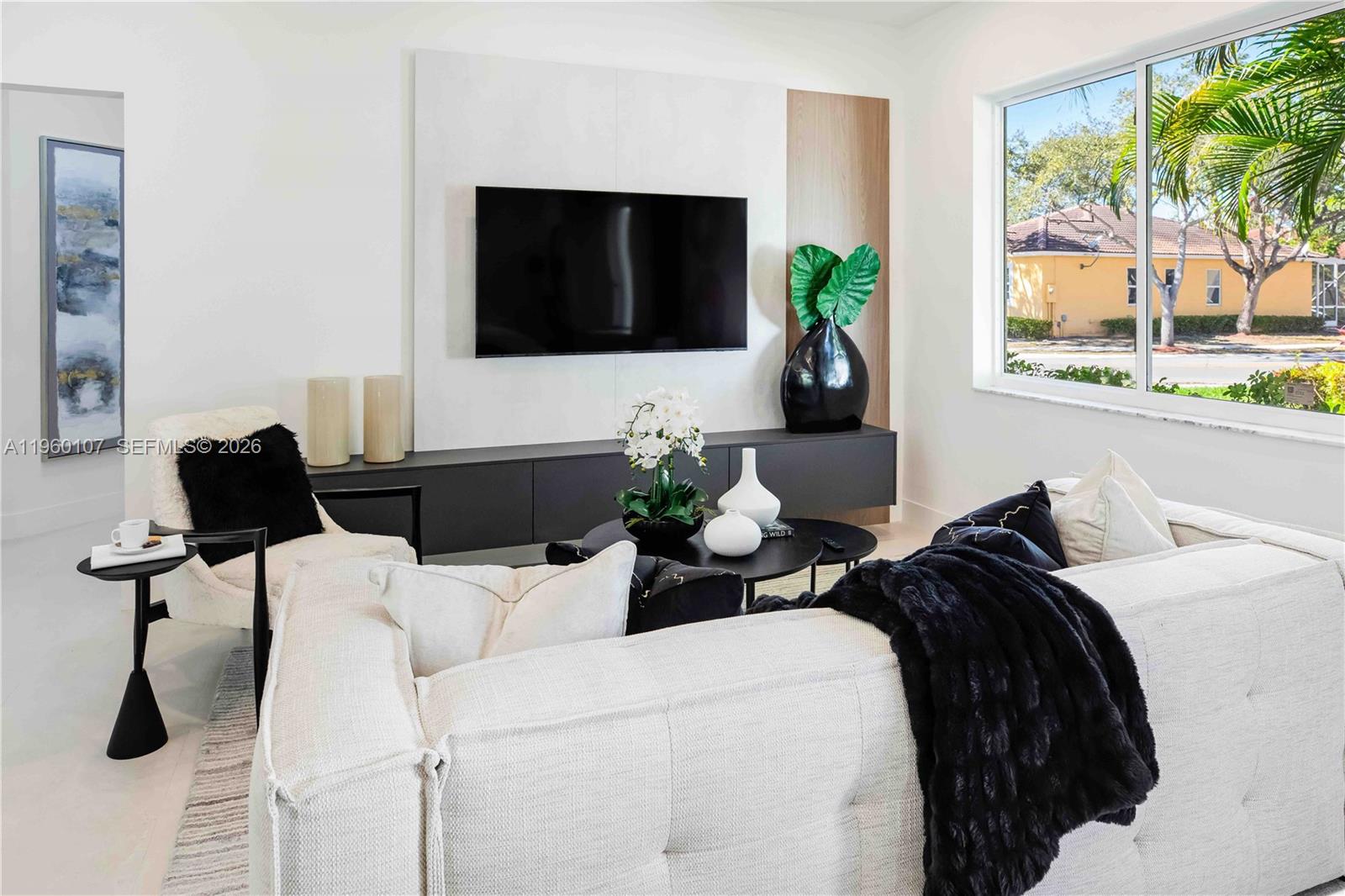 EMERALD COURTS OPAL CREEK - Residential