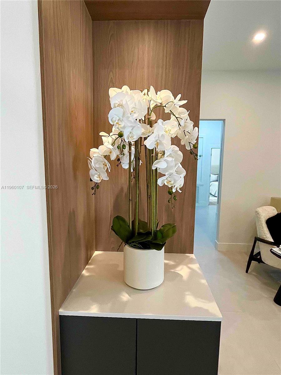 EMERALD COURTS OPAL CREEK - Residential