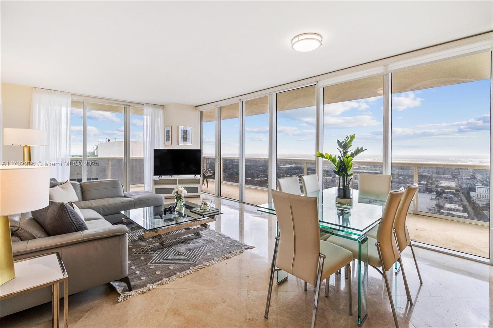 1830 S Ocean Dr 4706, Hallandale Beach, Broward County, Florida - 2 Bedrooms  
2 Bathrooms - 