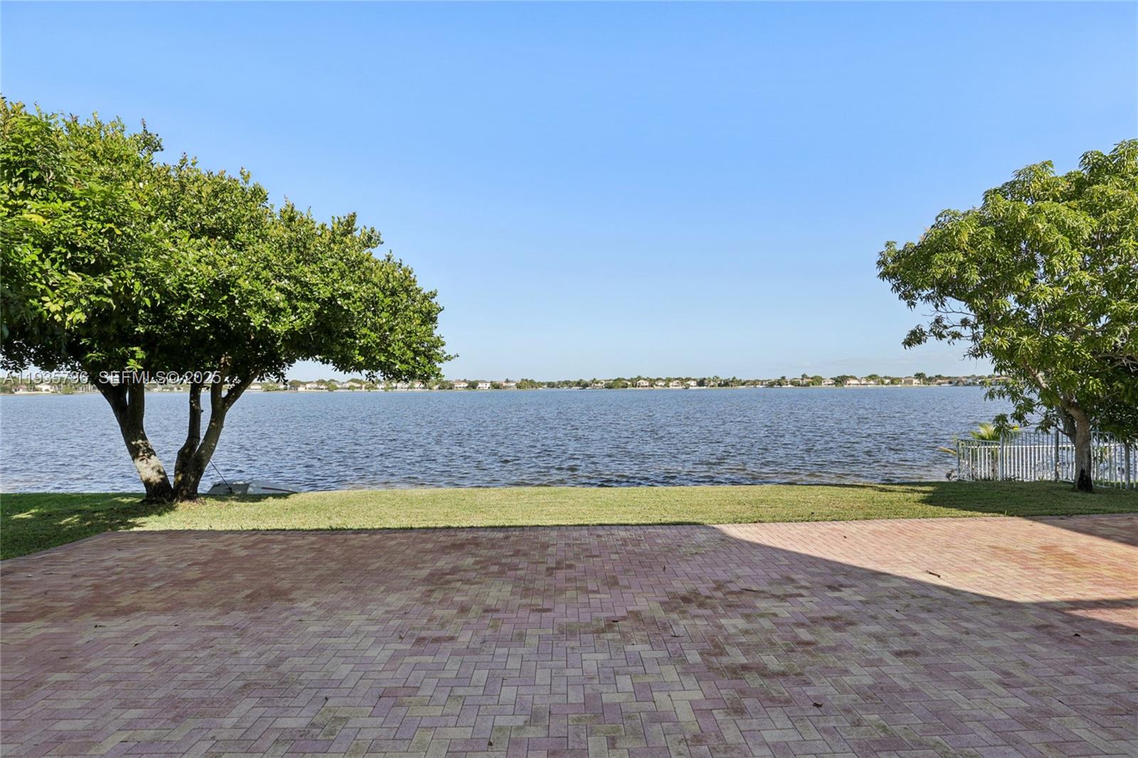 RIVIERA ISLES II - Residential