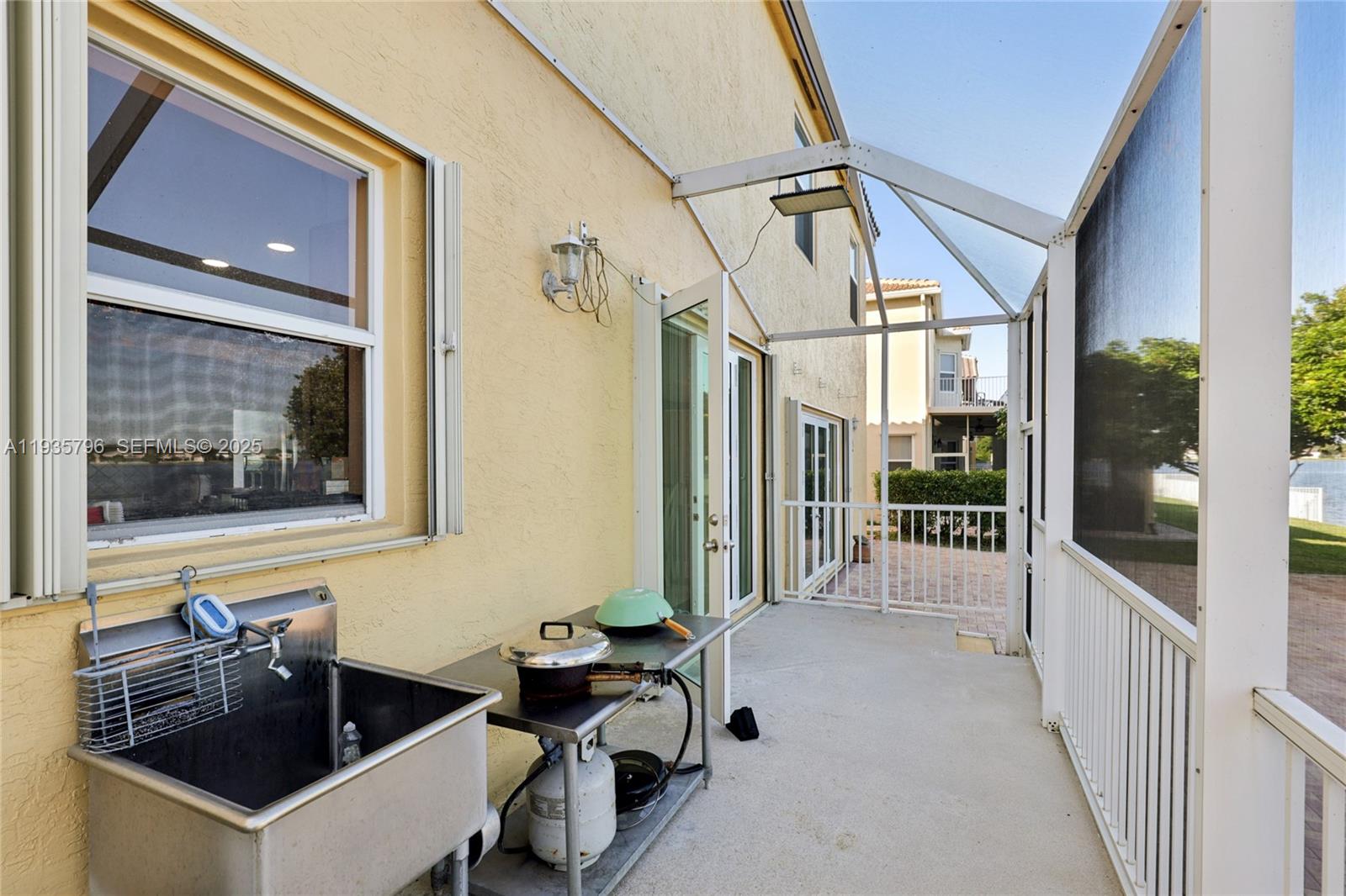 RIVIERA ISLES II - Residential