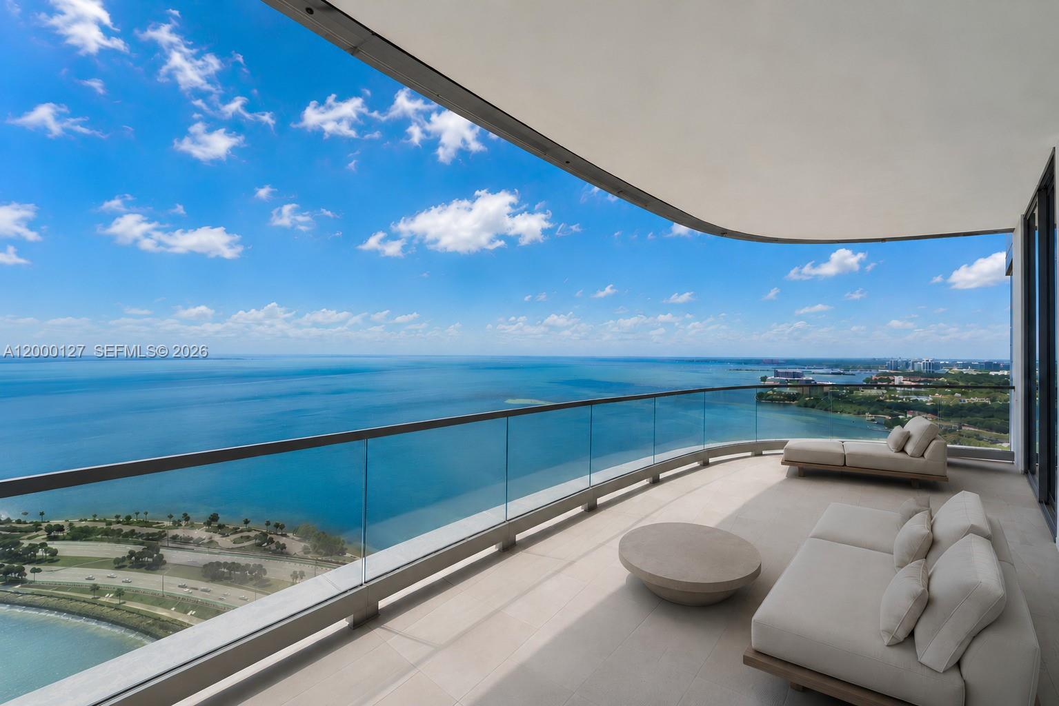 UNA RESIDENCES - Residential