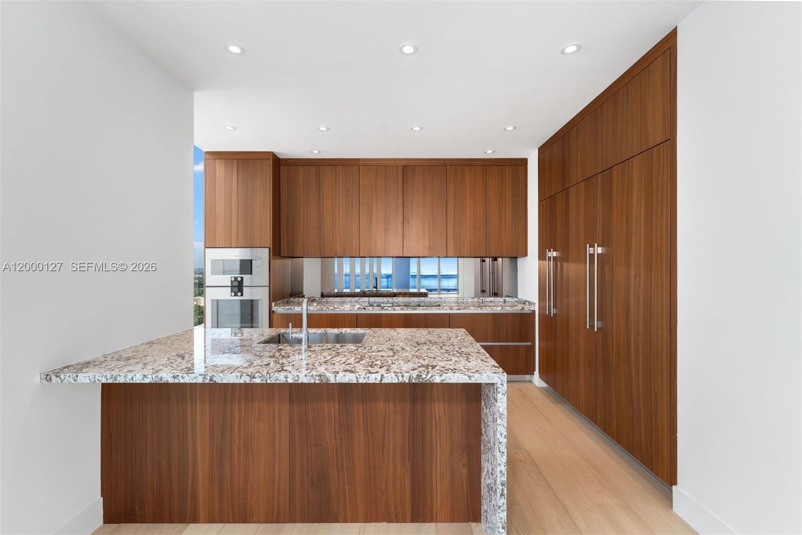 UNA RESIDENCES - Residential