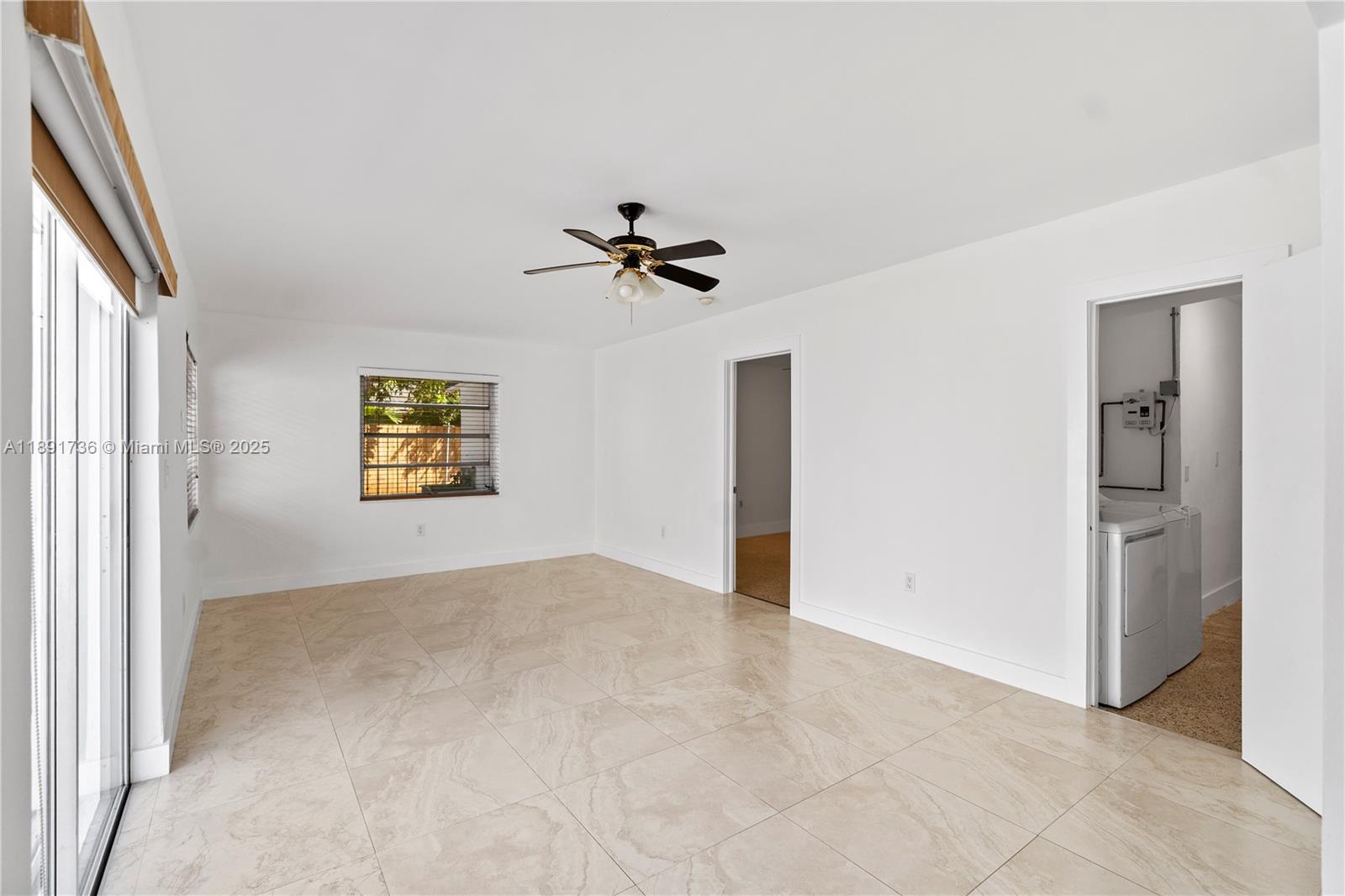 INGLESIDE PARK - Residential