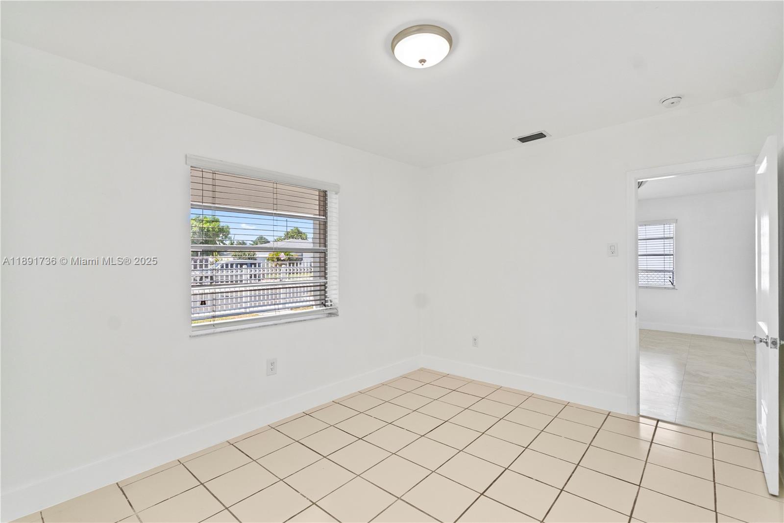 INGLESIDE PARK - Residential