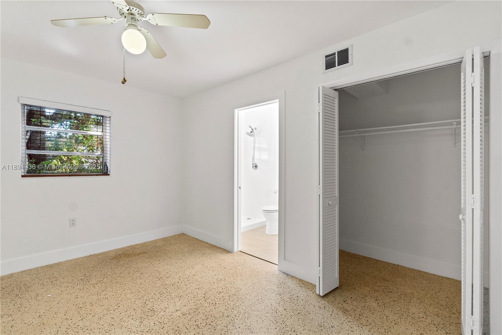 INGLESIDE PARK - Residential