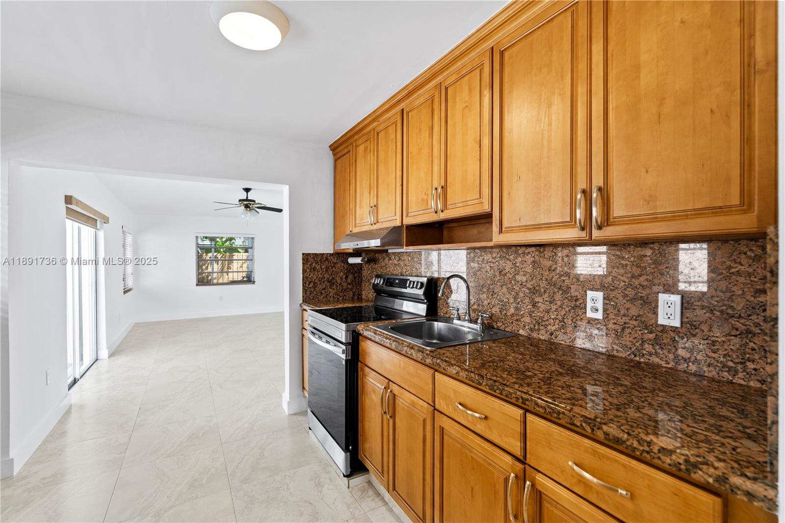 INGLESIDE PARK - Residential