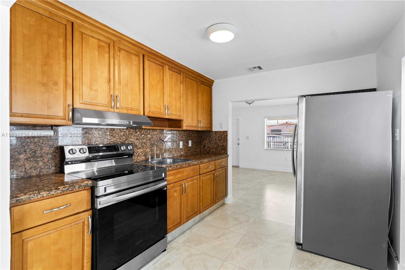 INGLESIDE PARK - Residential