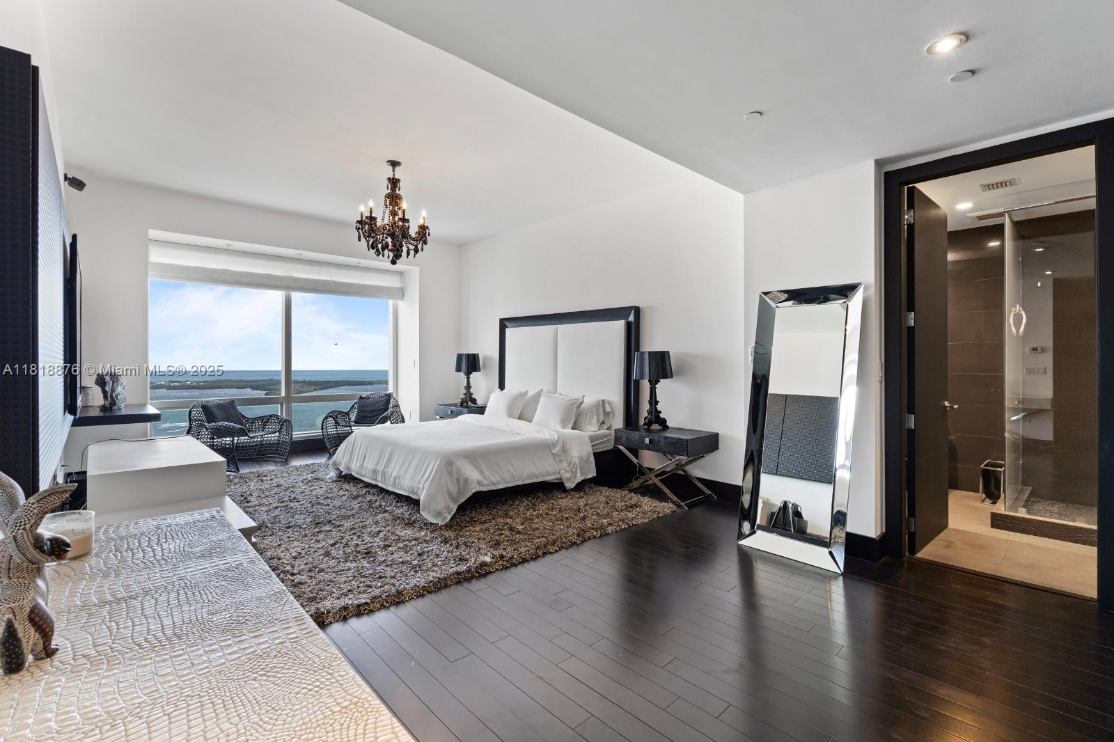 MILLENNIUM TOWER RESIDENCE - Residential