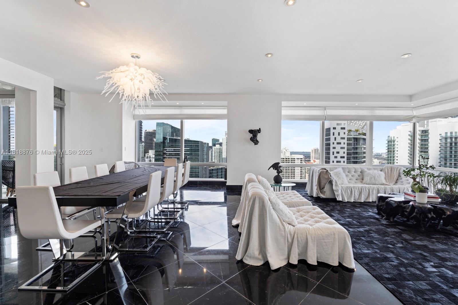 MILLENNIUM TOWER RESIDENCE - Residential