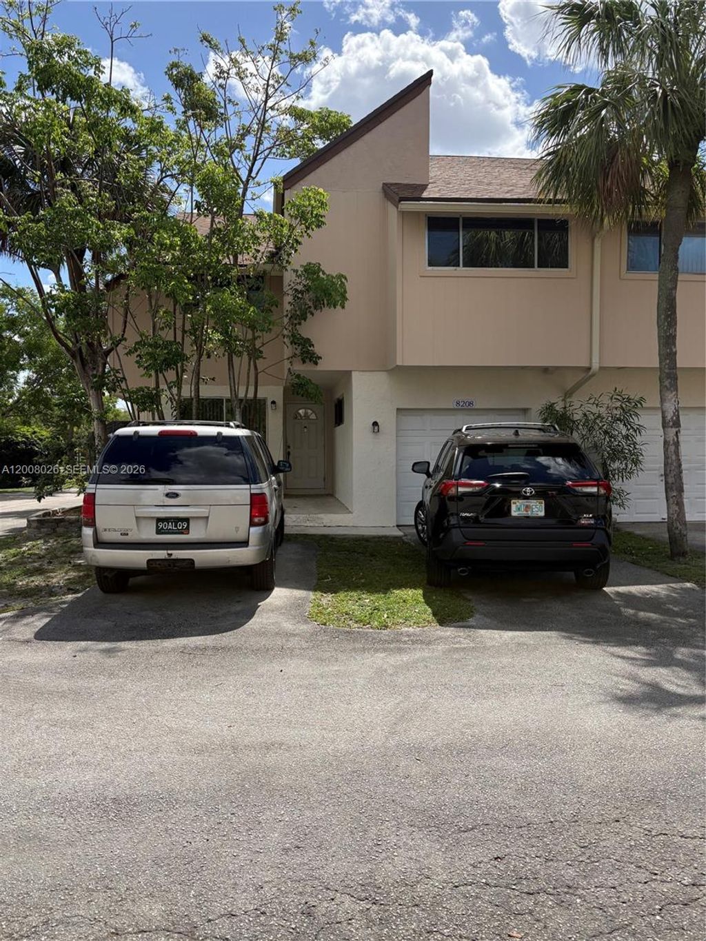 Photo of 8208 NW 9th Ct #1, Plantation, FL 33324 (MLS # A12008026)