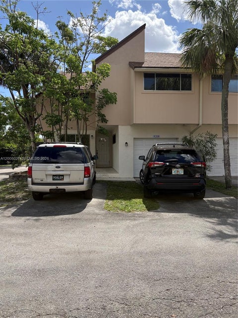 Photo of 8208 NW 9th Ct #1, Plantation, FL 33324 (MLS # A12008026)
