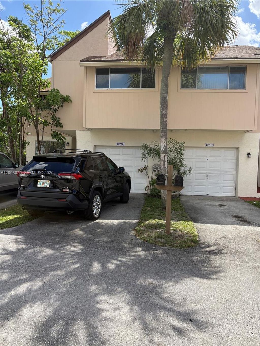 Photo of 8208 NW 9th Ct #1, Plantation, FL 33324 (MLS # A12008026)