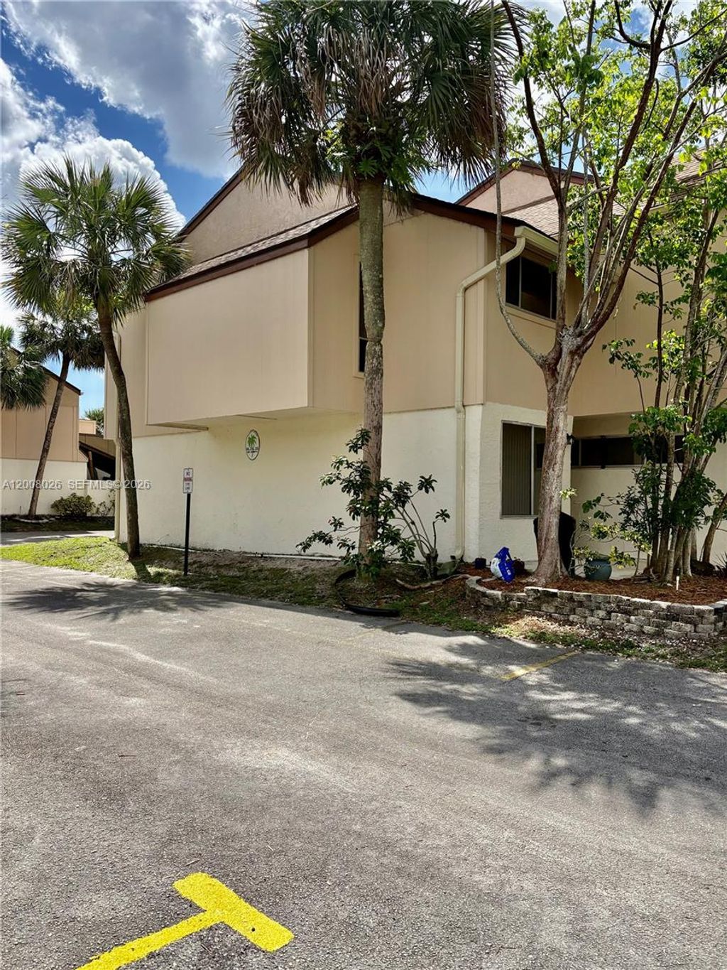 Photo of 8208 NW 9th Ct #1, Plantation, FL 33324 (MLS # A12008026)