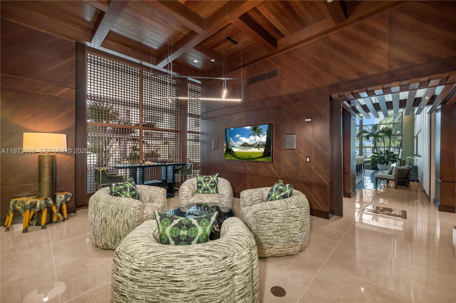 MEI CONDO - Residential