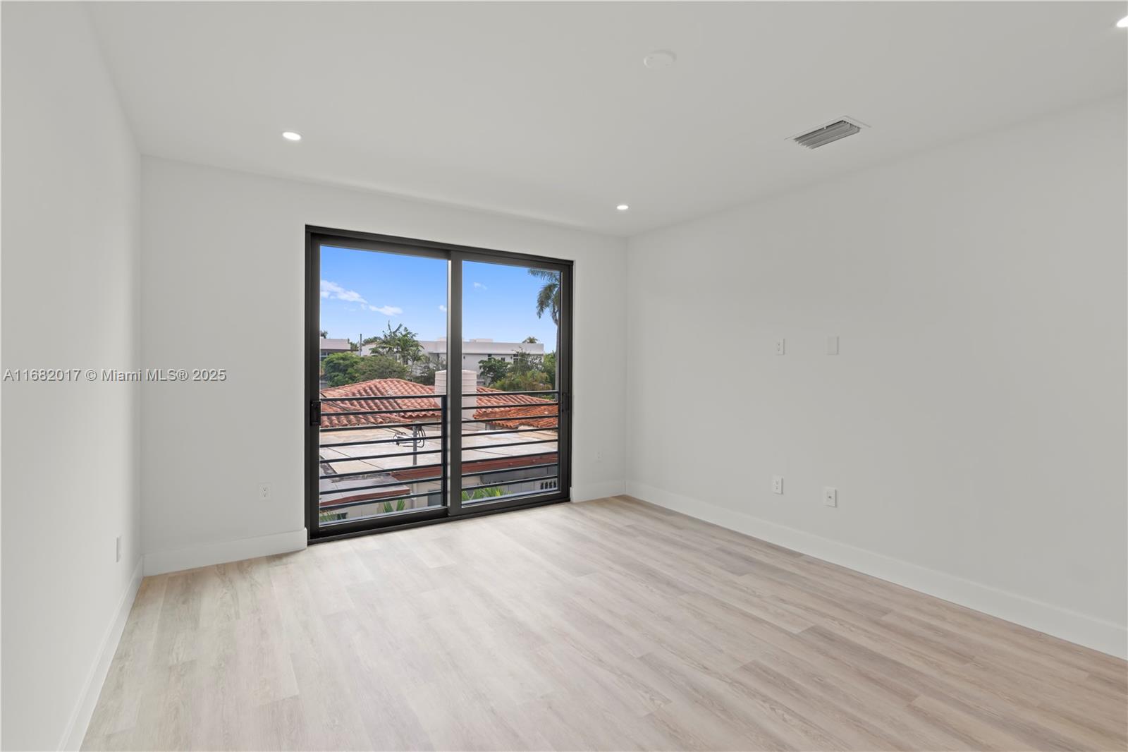 LIVERMORE ESTATES - Residential