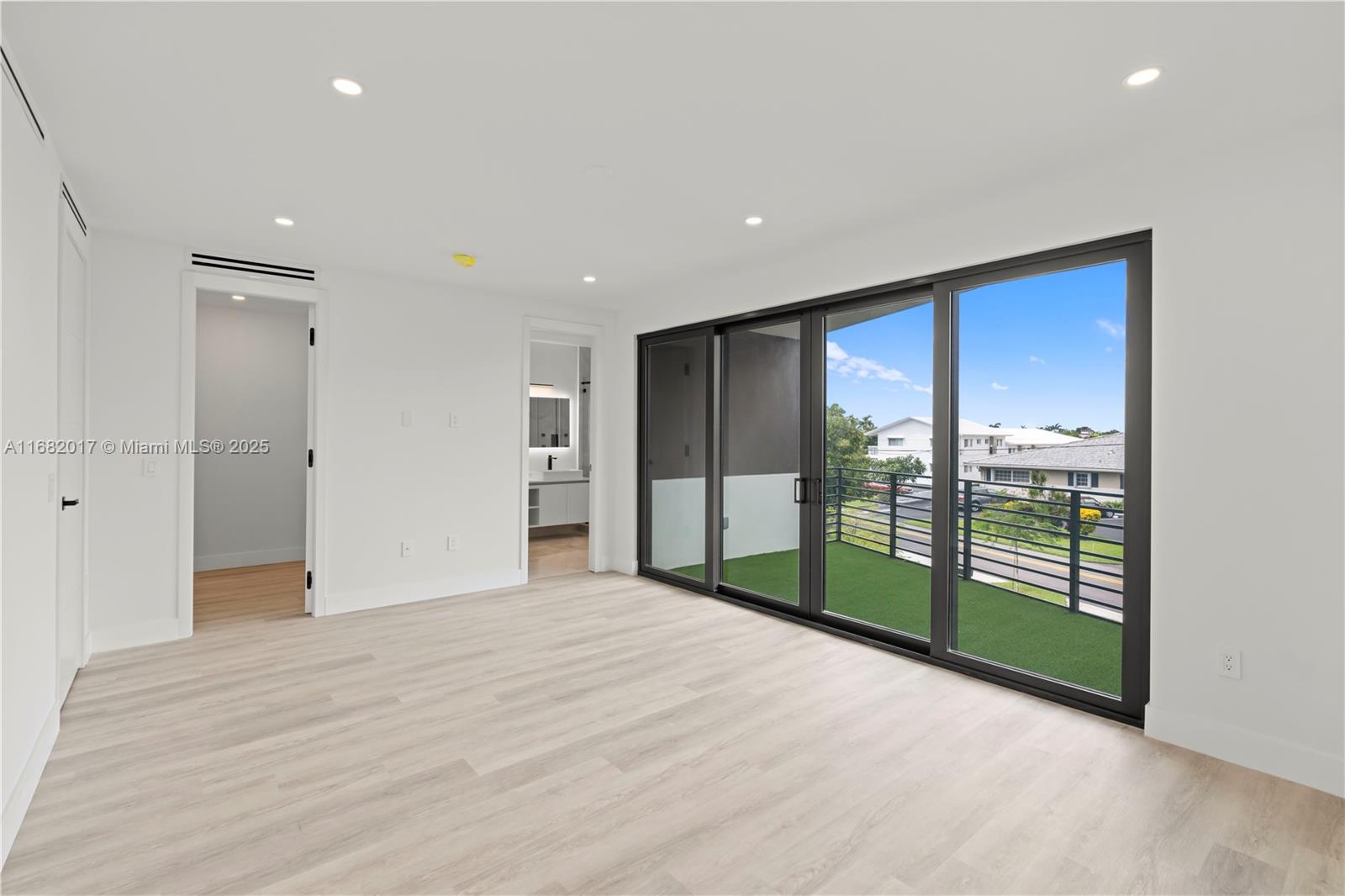 LIVERMORE ESTATES - Residential