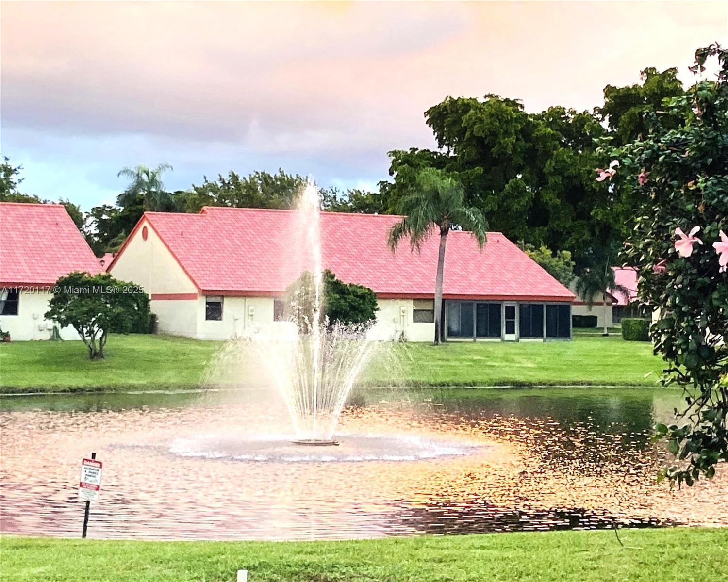 Lexington Club - Residential