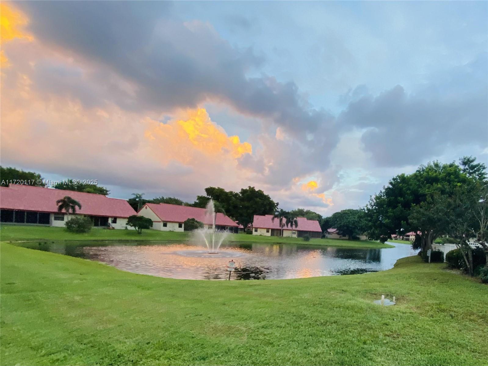 Lexington Club - Residential