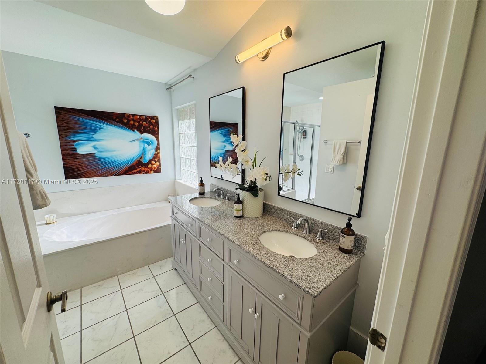 Lexington Club - Residential
