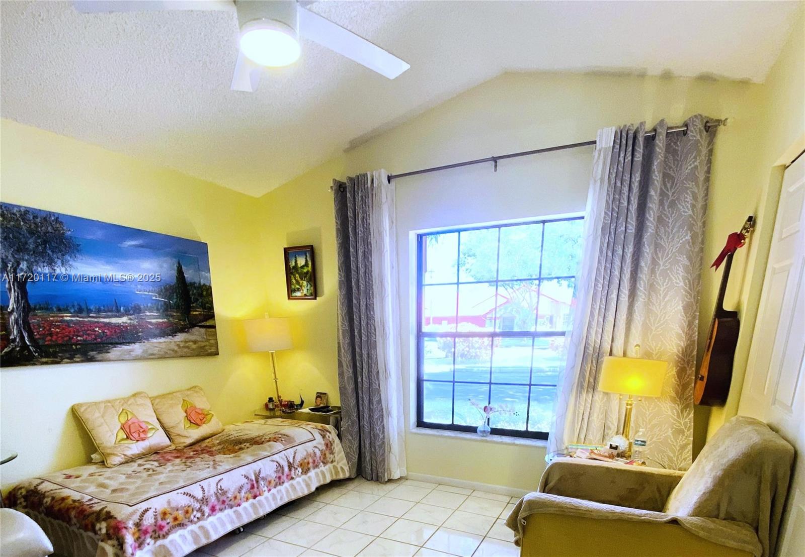 Lexington Club - Residential