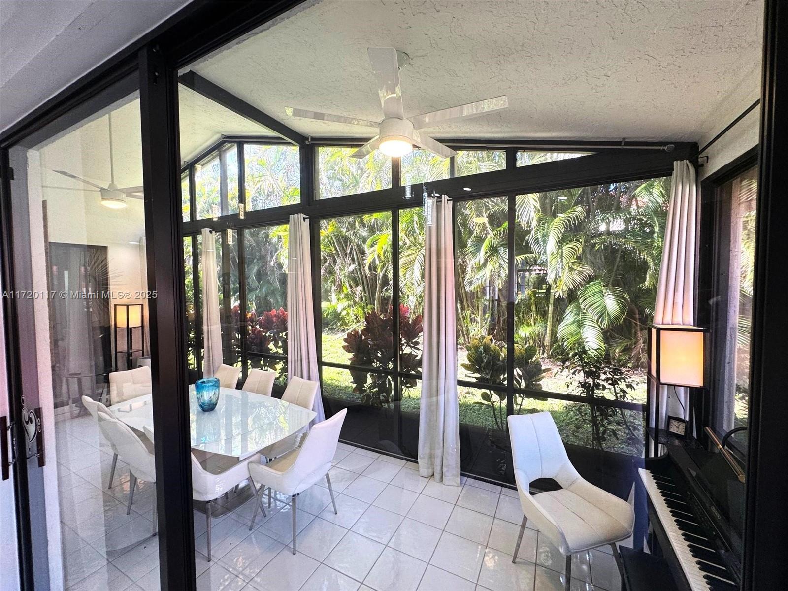 Lexington Club - Residential