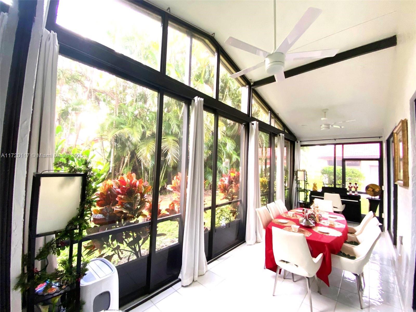 Lexington Club - Residential