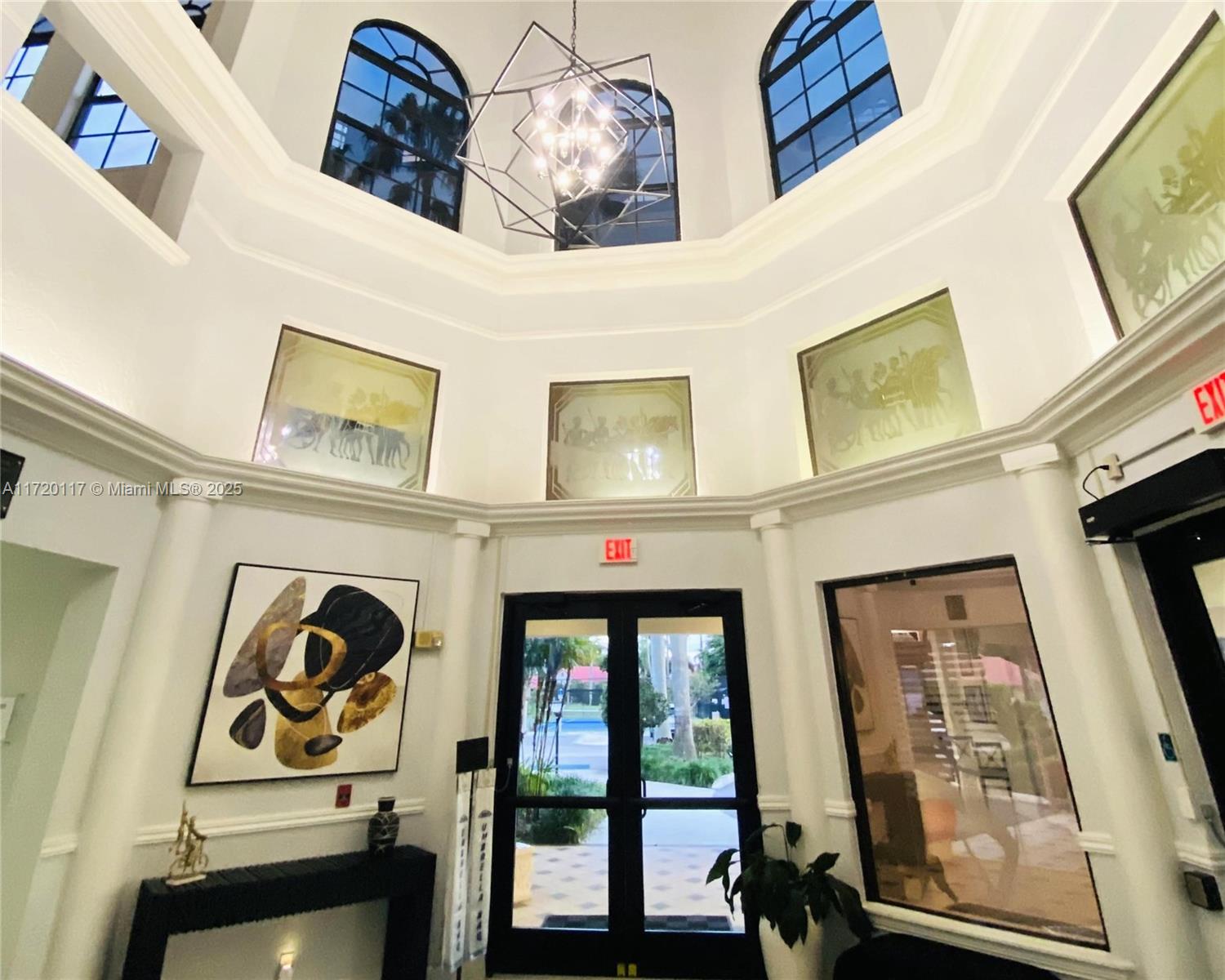 Lexington Club - Residential