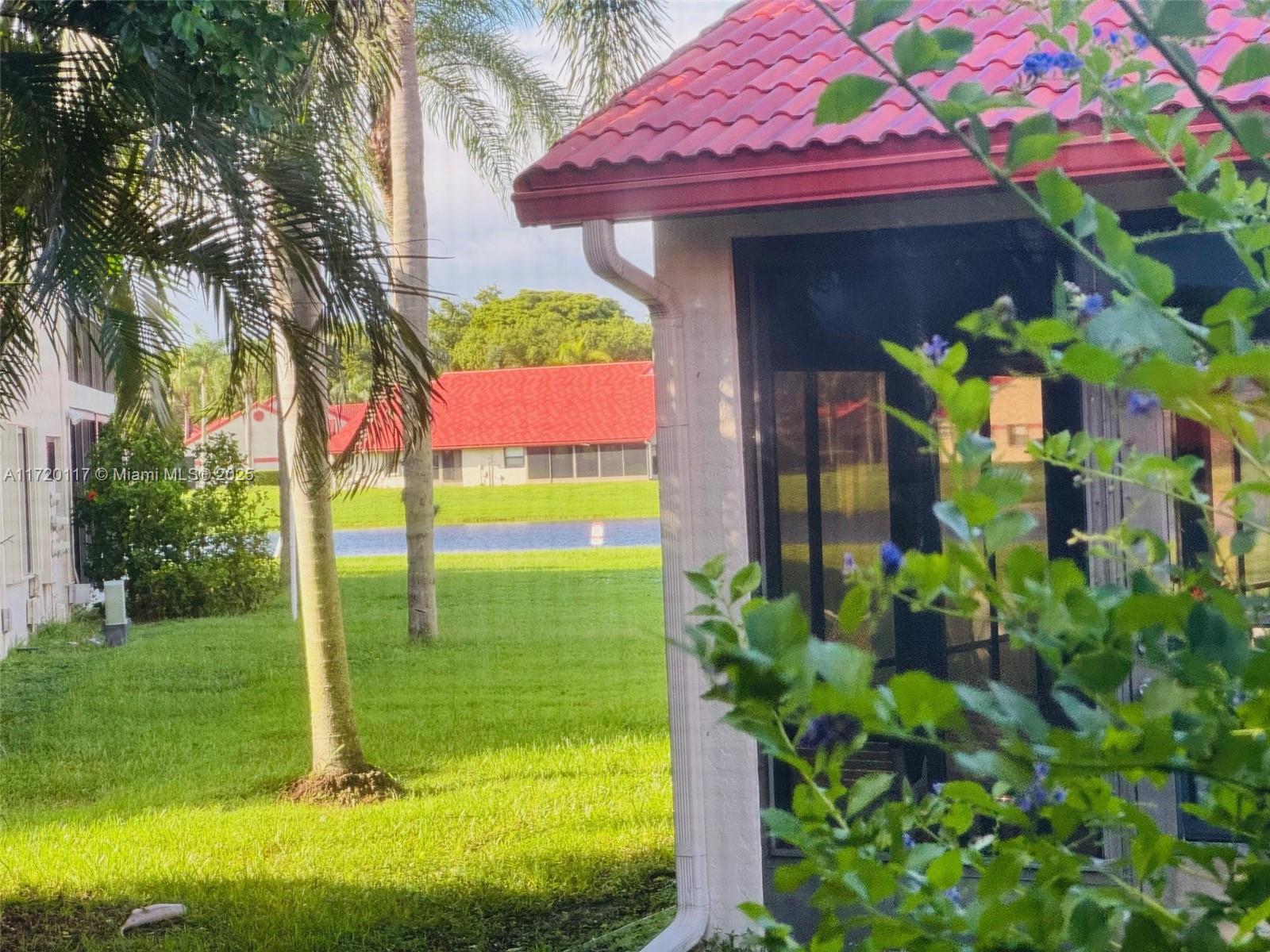 Lexington Club - Residential