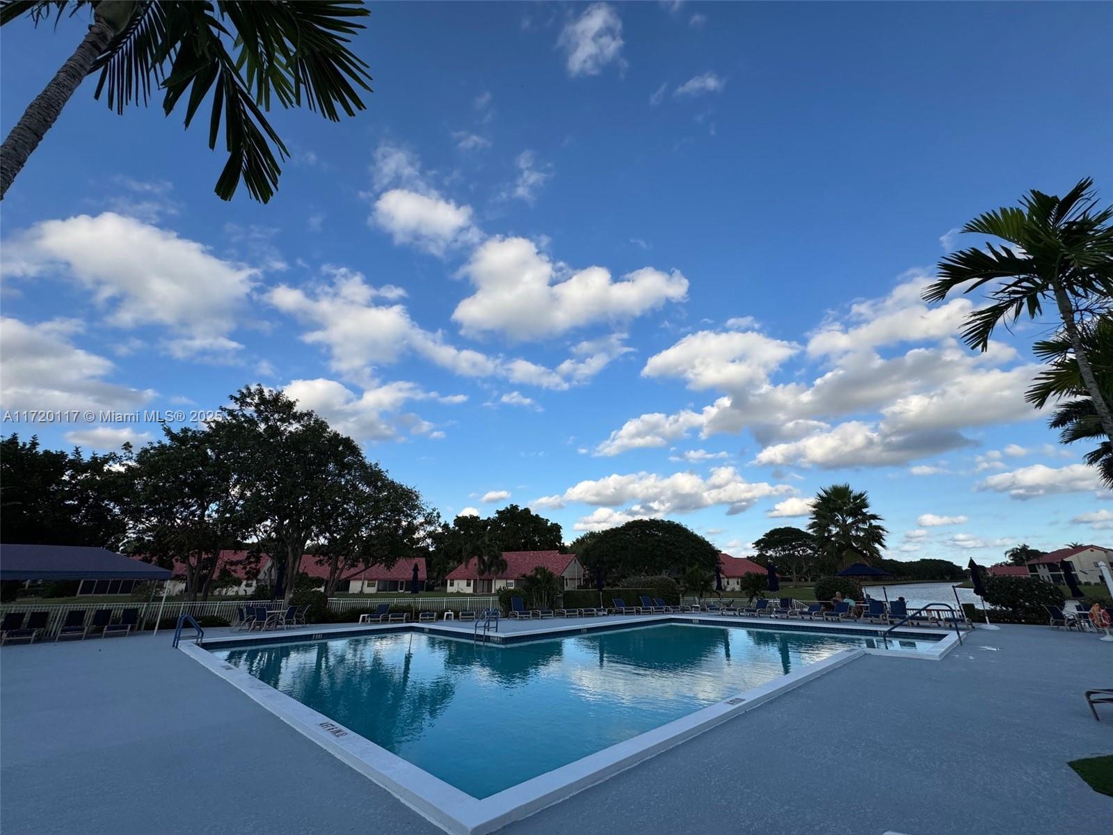 Lexington Club - Residential