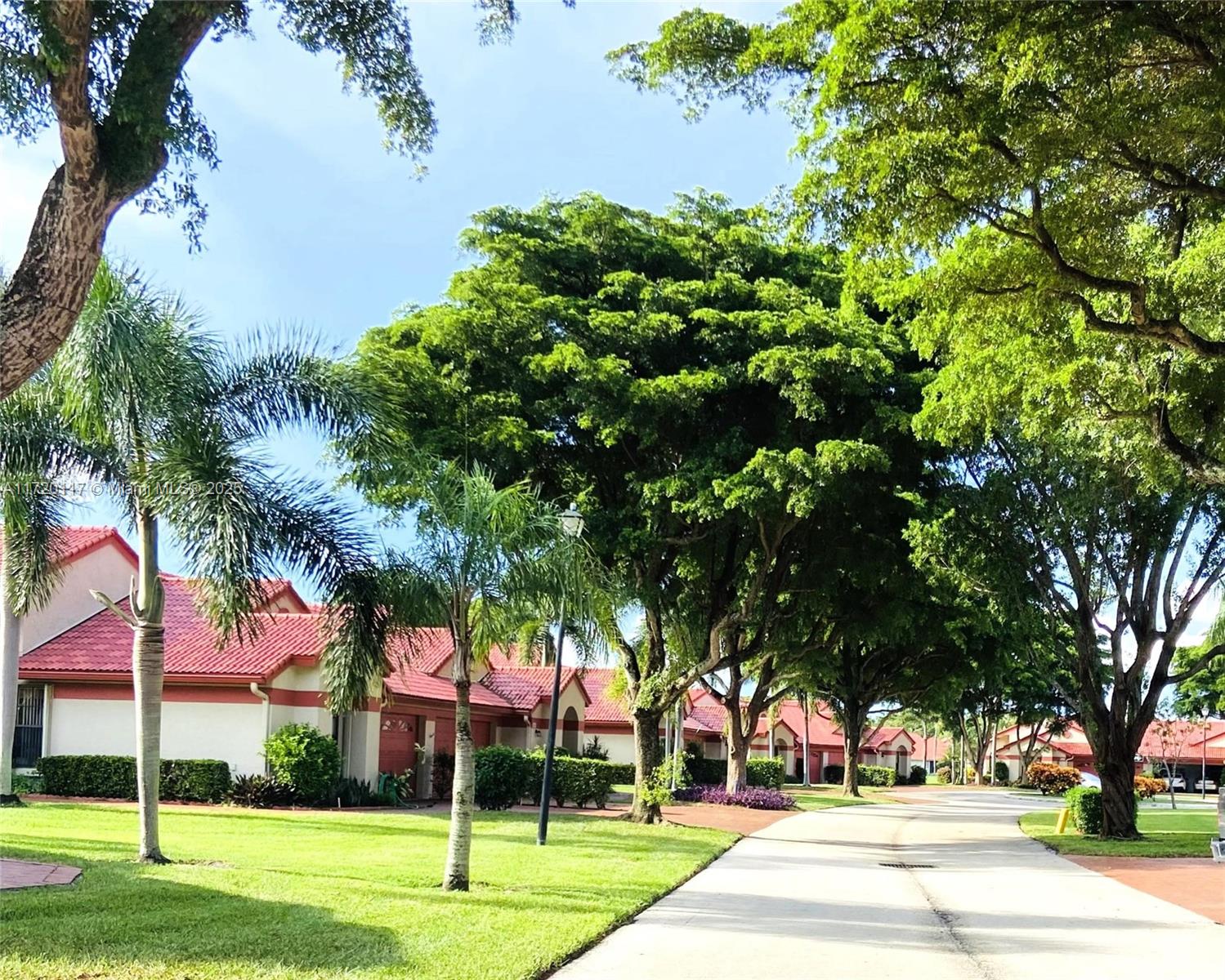 Lexington Club - Residential