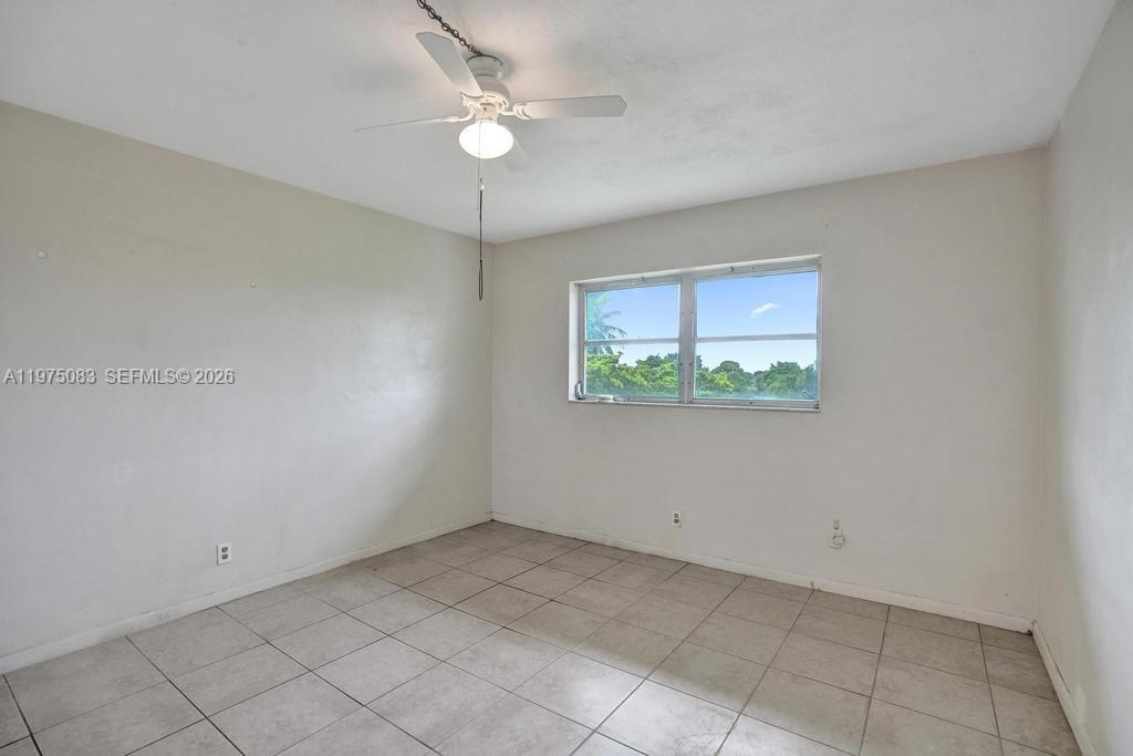 LAKE PARK GARDENS 1 INC C - Residential