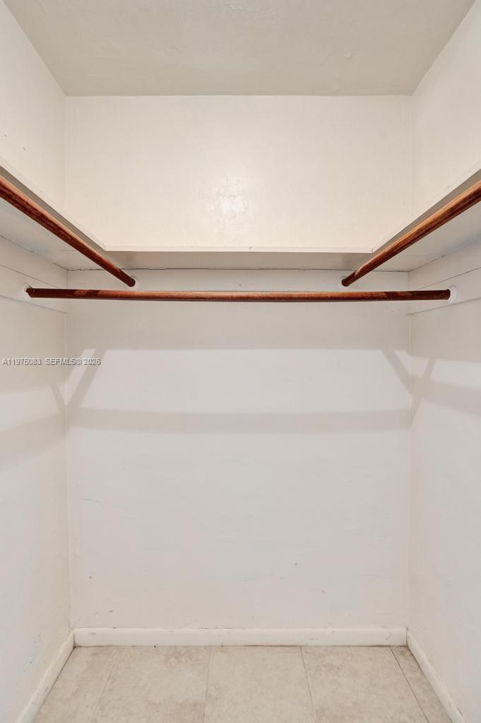 LAKE PARK GARDENS 1 INC C - Residential