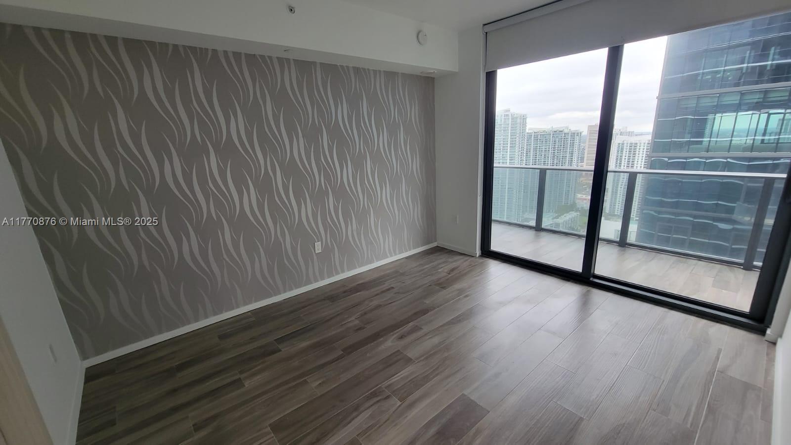 801 SMA RESIDENCES CONDO - Residential