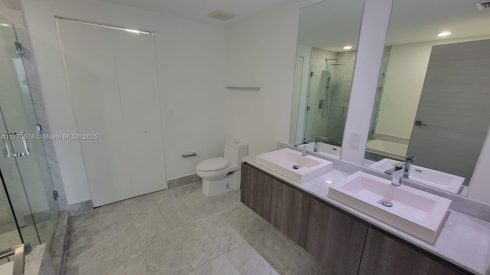 801 SMA RESIDENCES CONDO - Residential