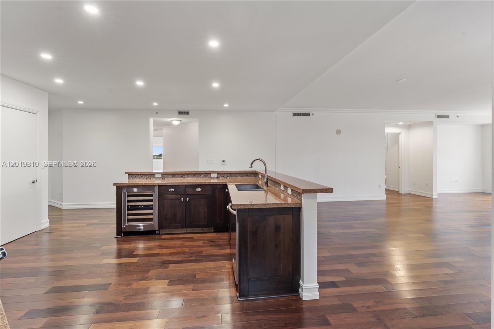 PALMETTO FIFTH AVENUE CON - Residential