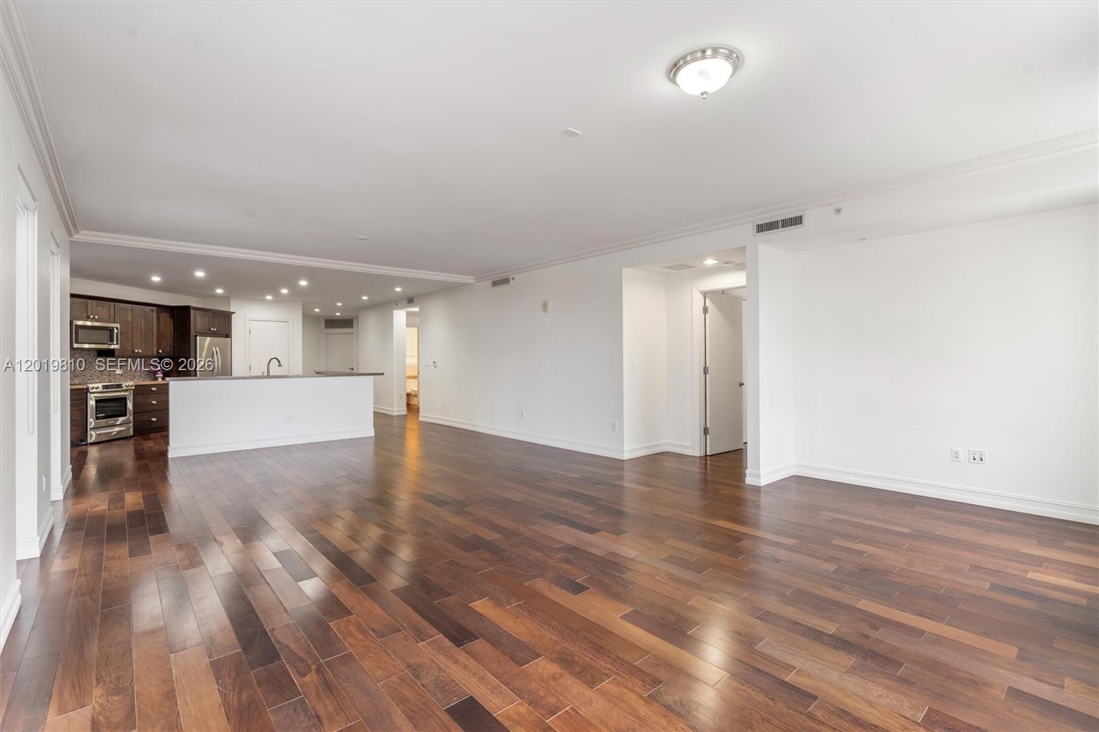PALMETTO FIFTH AVENUE CON - Residential