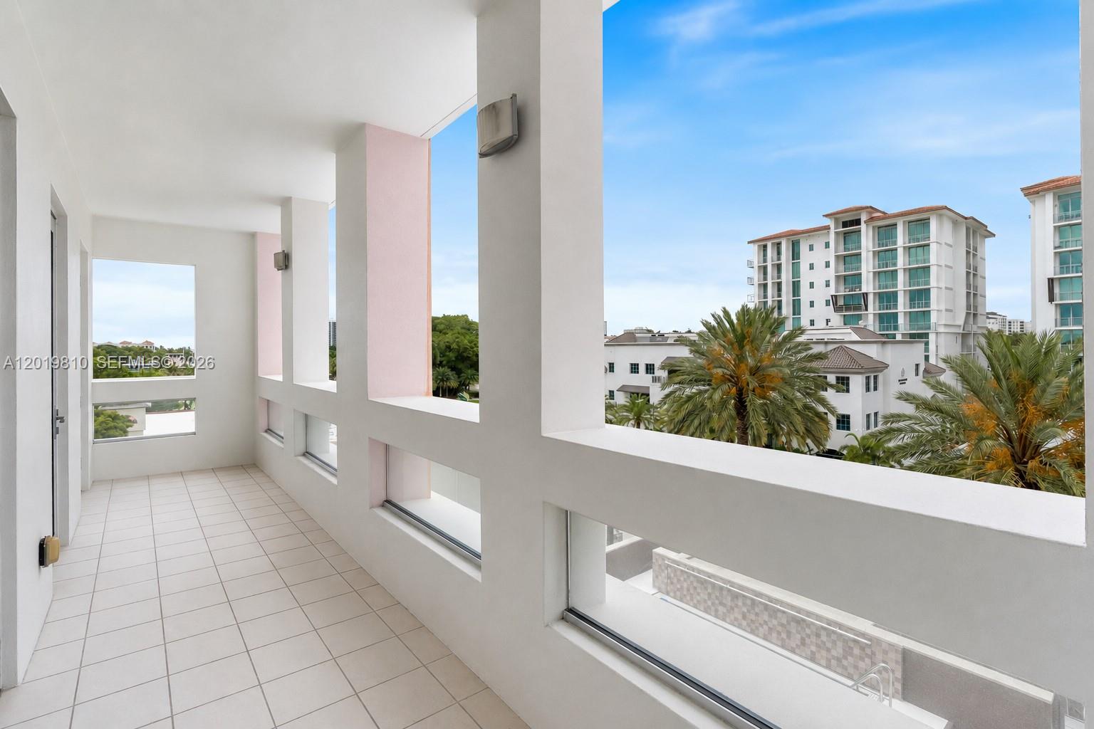 PALMETTO FIFTH AVENUE CON - Residential