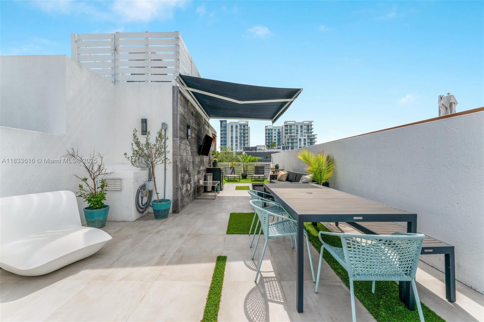 ONE BAY CONDO - Residential