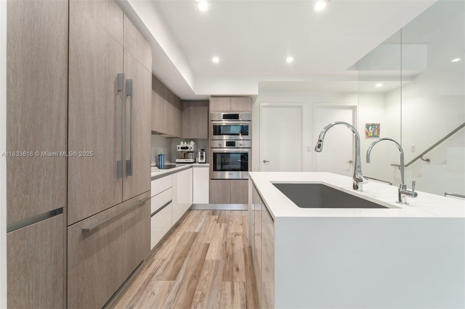 ONE BAY CONDO - Residential