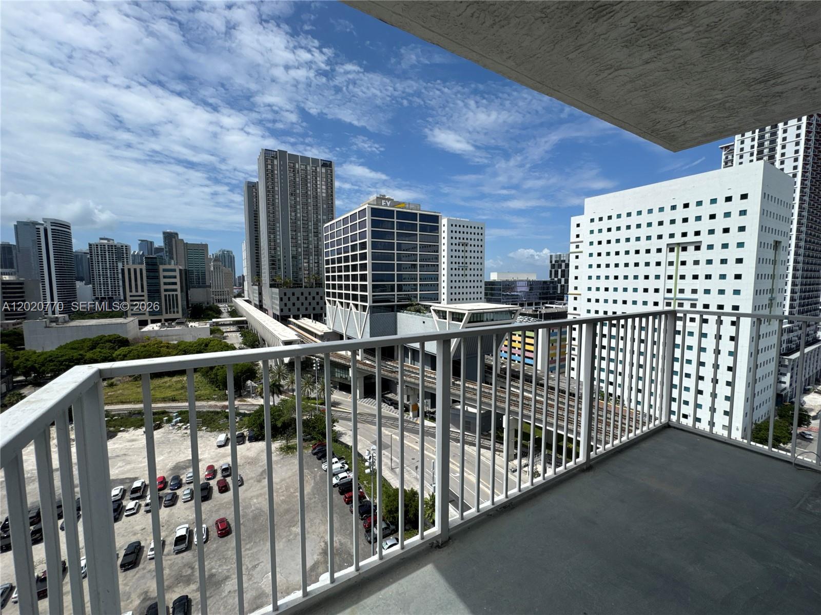 MADISON DOWNTOWN CONDO - Residential