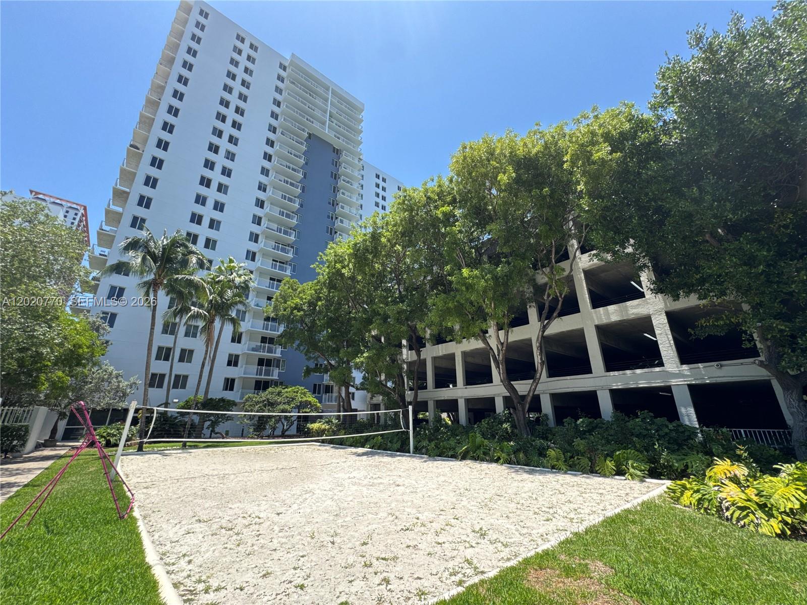 MADISON DOWNTOWN CONDO - Residential