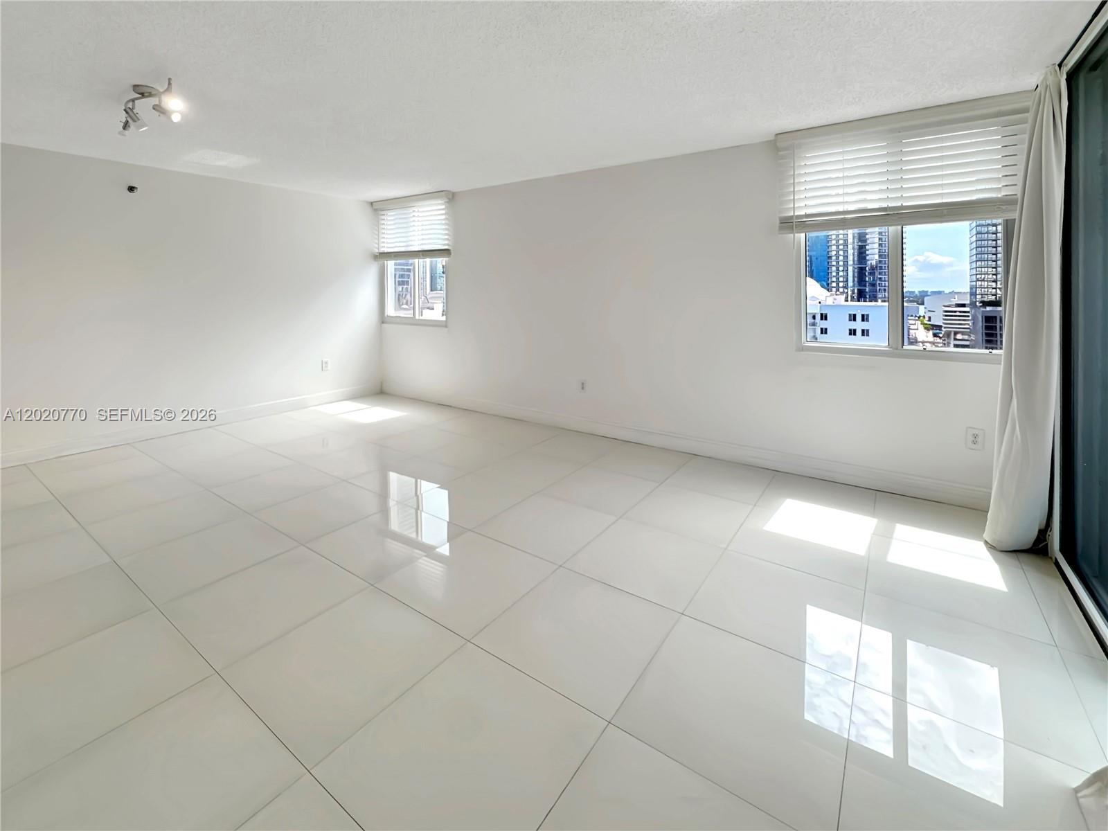 MADISON DOWNTOWN CONDO - Residential