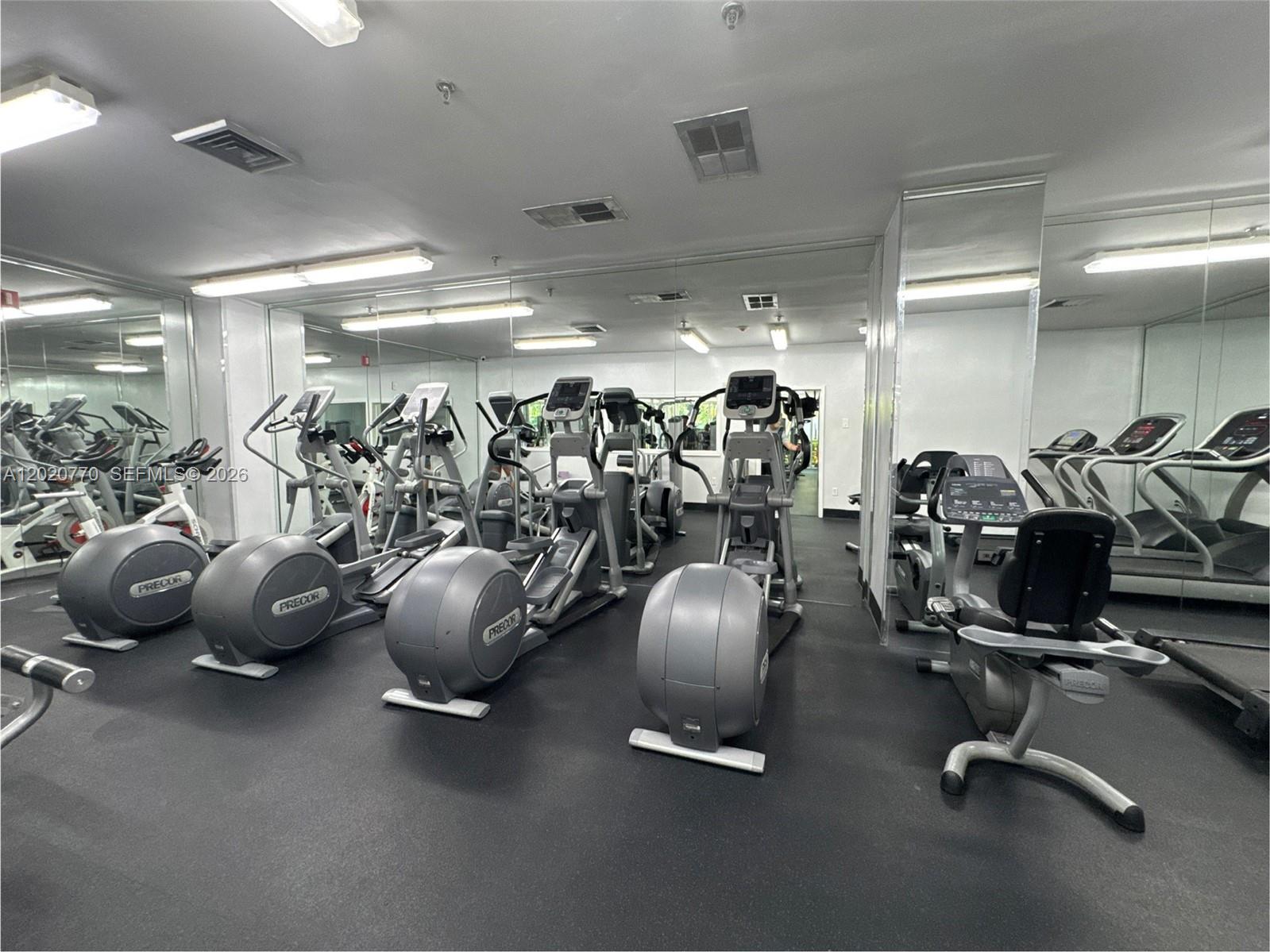 MADISON DOWNTOWN CONDO - Residential